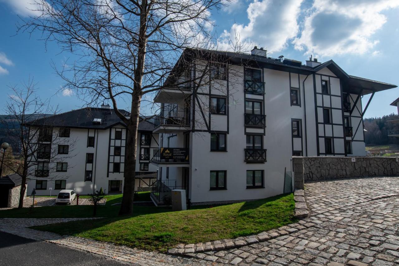 Apartamenty Amira W Kompleksie Apartamenty Piano Świeradów-Zdrój Exteriör bild